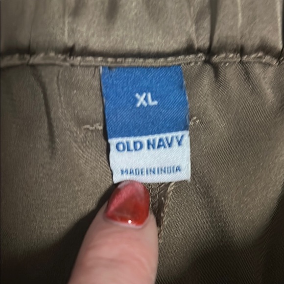 XL Traveling Bundle!  Silky Cargo Pants, Top, and Skorts - Picture 6 of 9